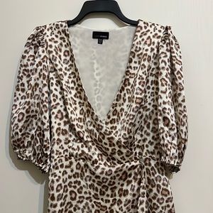 Beautiful Lucy Paris size M dress excellent condition wrap around.